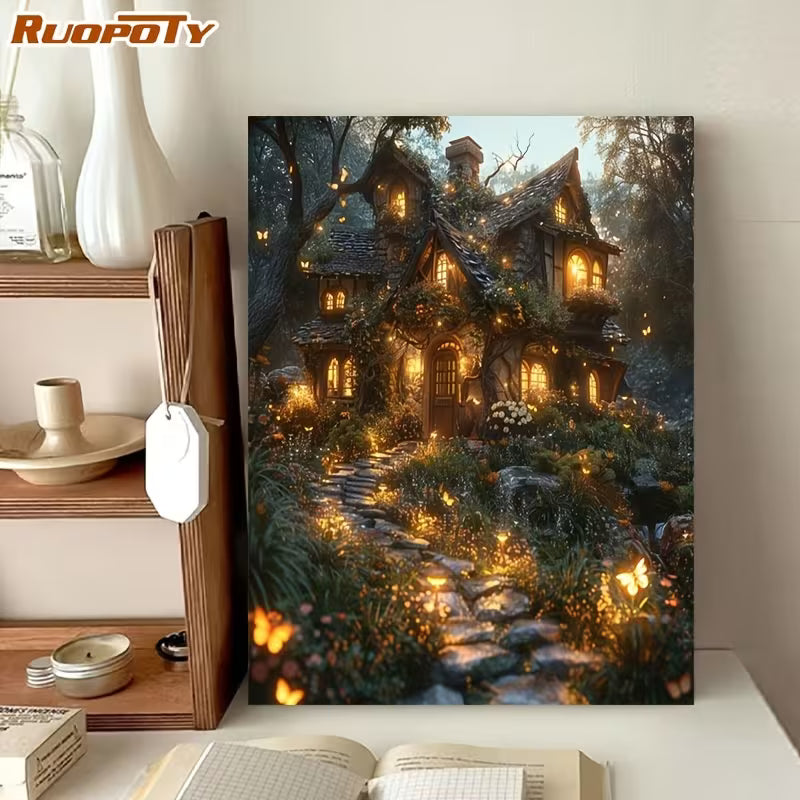Картина с приказна къщичка в гората, топло осветени прозорци, каменна пътека и светещи пеперуди, уютна фентъзи атмосфера в интериор