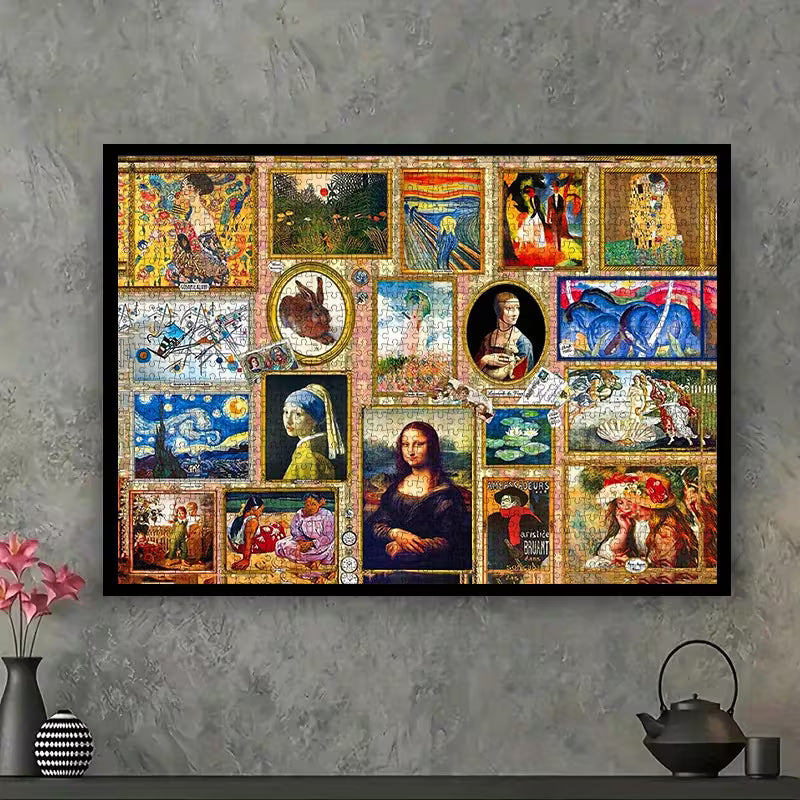 Пъзел с колаж от класически художествени картини, подредени в рамка, включително известни портрети и живописни сцени, представен в интериор с тъмна стена и декоративни аксесоари.
