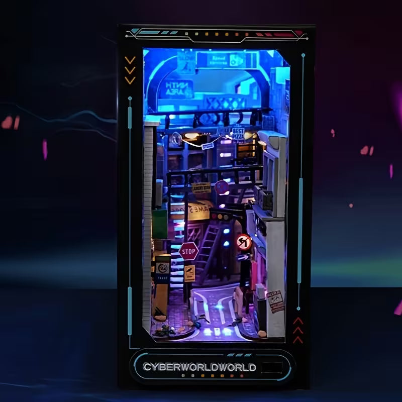 Вертикална миниатюрна диорама в черна кутия с киберпънк улична сцена, неонови табели и синьо-лилава LED светлина, с футуристични сгради и тесен градски проход
